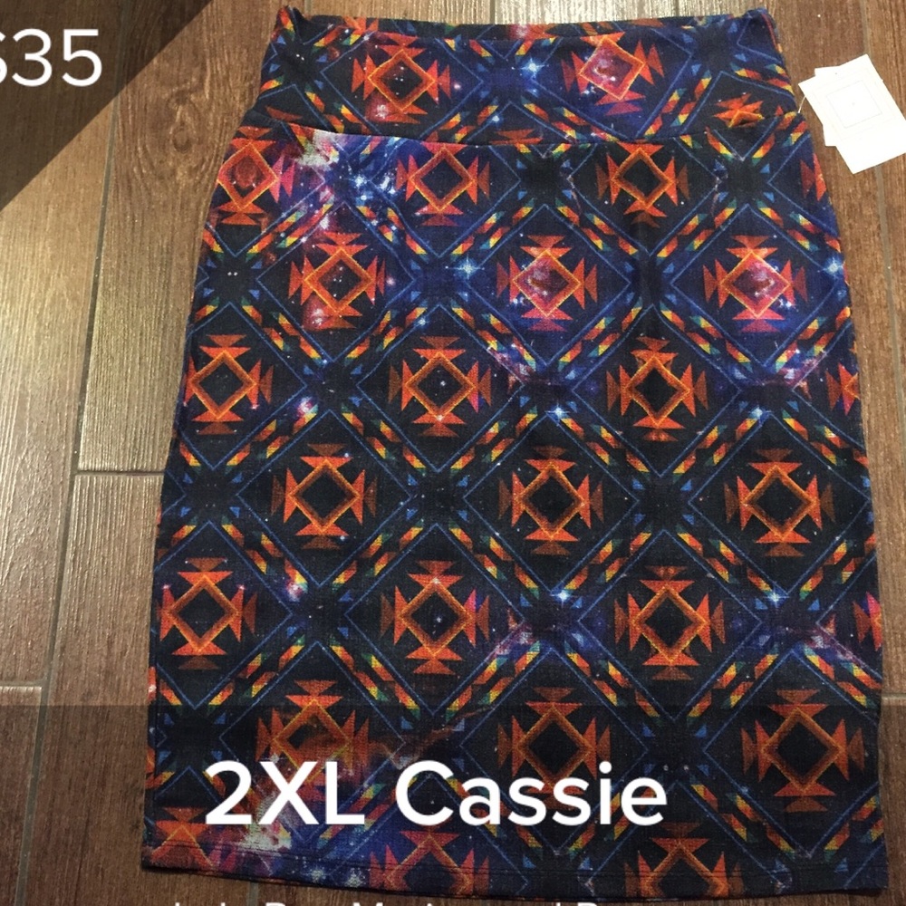 NWT LuLaRoe Cassie